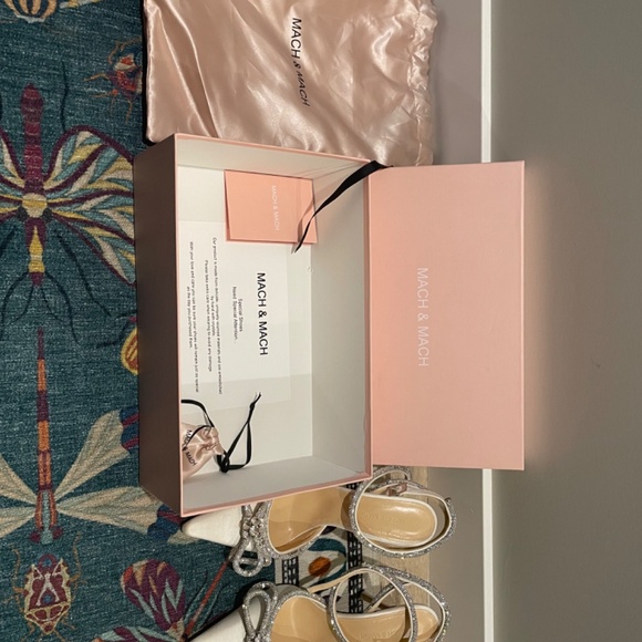 Mach & Mach 39.5 White Double Bow Heels - Picture 5 of 6